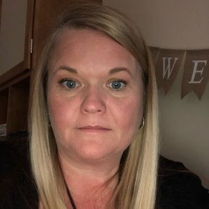 Meet your Posher, Laurie